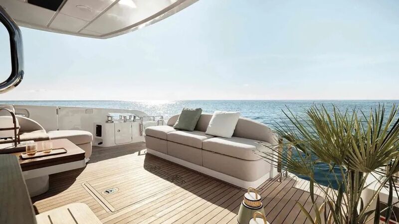 AZIMUT 62 FLY